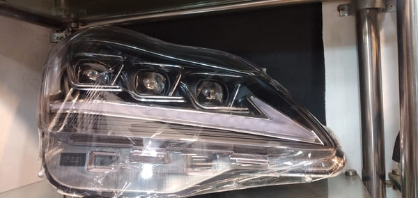 Toyota Royal Crown Saloon Head Lamp
