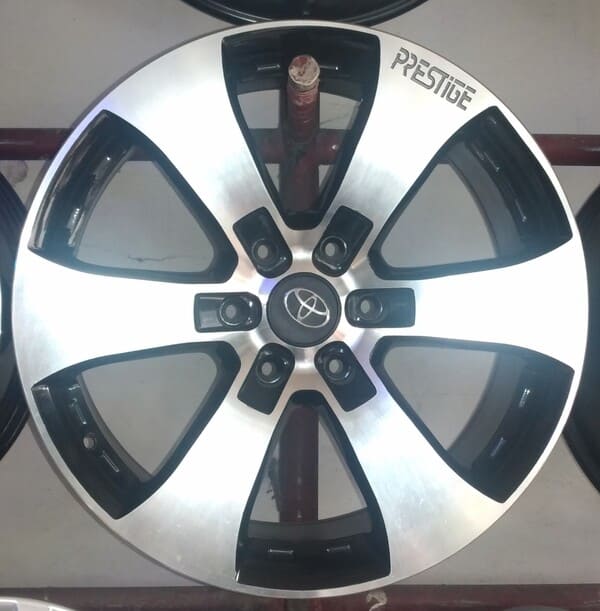 Car Wheel Rim 20 Size 6 Hole Silver