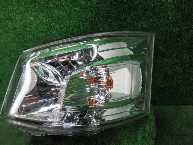 Nissan Caravan/Urvan Headlight 2014-2015