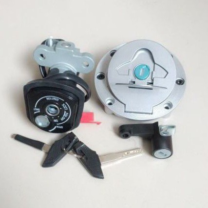 Yamaha R15 V2 Lock Set