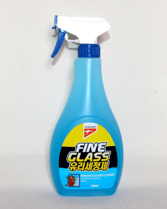 Car fine glass cleaner