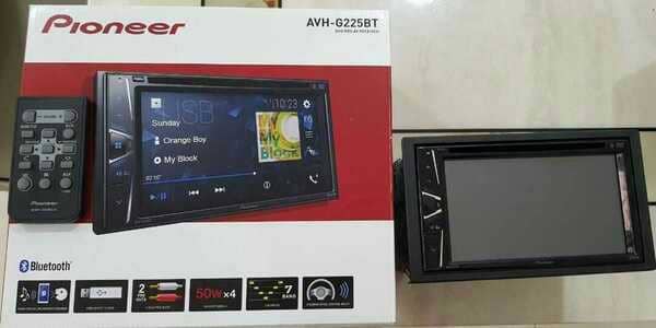 Pioneer AVH-G225BT 6.2″ Multimedia AV Receiver